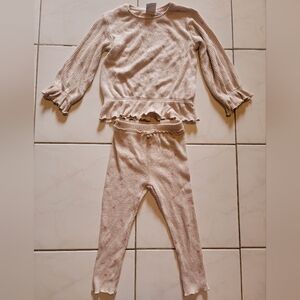 Zara kids knit set up,size 2-3yrs,3-4 years,beige